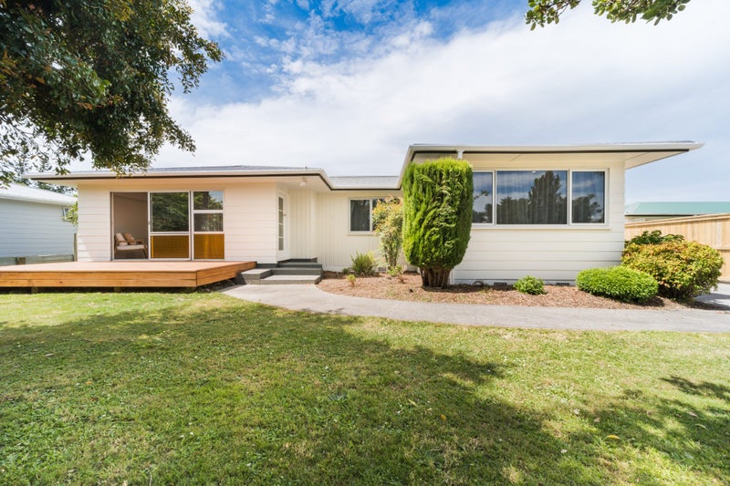 Modern, Easy & Four Bedroom64448572712322110