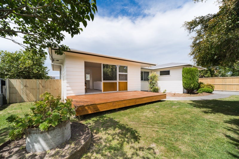 Modern, Easy & Four Bedroom64448572712322111