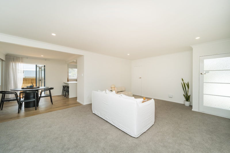 Modern, Easy & Four Bedroom64448572712322113