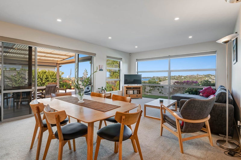 Premium Single-Level Home with Privacy and Outlook64448758963201113