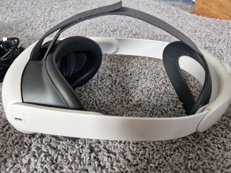 Meta quest 3 + accessories64449199676417113