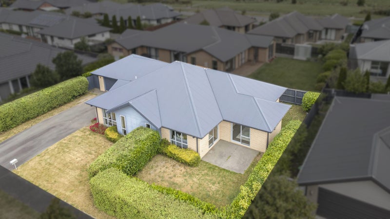 Australia Called - Are you the Next Lucky Owner?64449159570307111