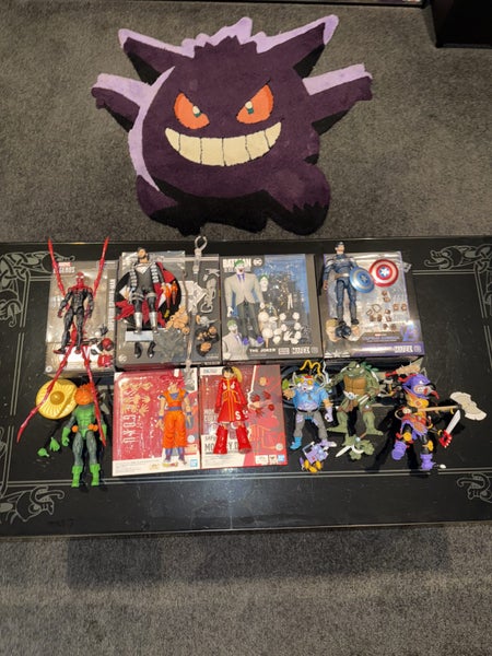 Mezco/Mafex/SHF + more action figure lot64449226567554110