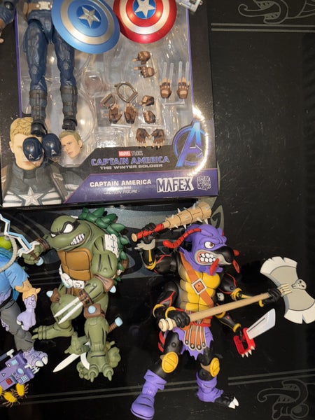 Mezco/Mafex/SHF + more action figure lot64449226567554114