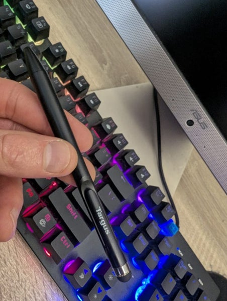 ASUS Vivo AIO V241EA - 23.8" Full HD Touchscreen - Intel i5 - 8GB RAM - 512GB SS Carousel 15