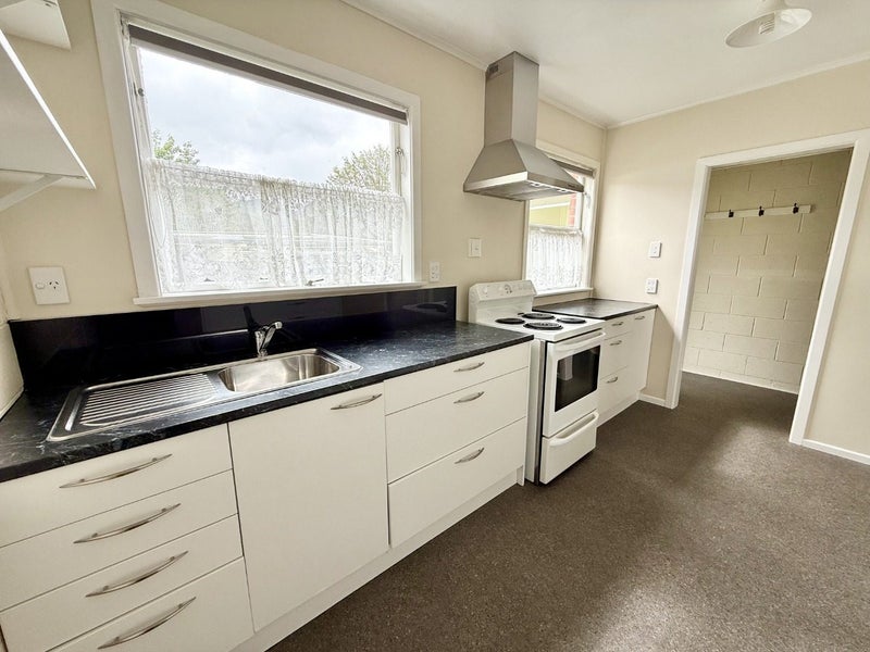 Trentham, 2 bedrooms64449347130753113