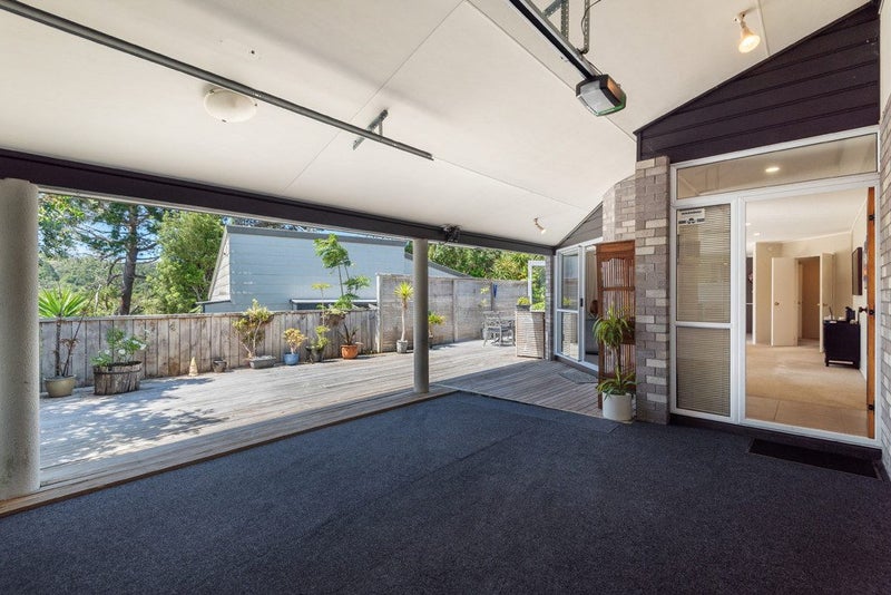 One Level Living at its Best!64449454389507113