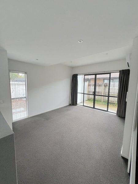 Frankton, 2 bedrooms64449360856322112