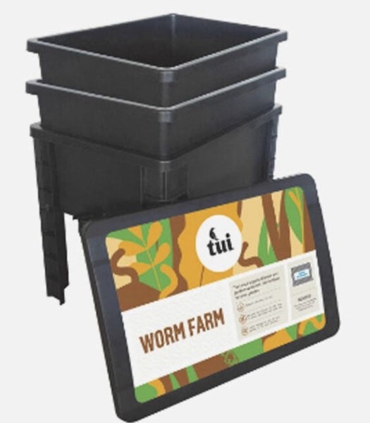 3 Tier Tui Worm Farm Carousel 2