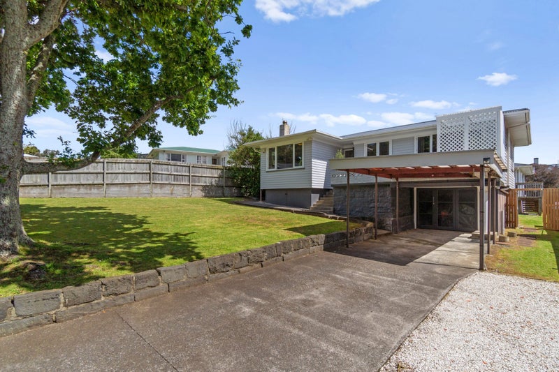 A Home with So Much to Love - and More!64449467912450112