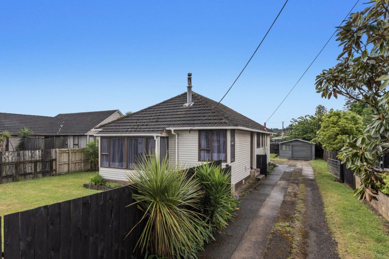 Classic Kiwi Home with Putauaki Views64449468089218111