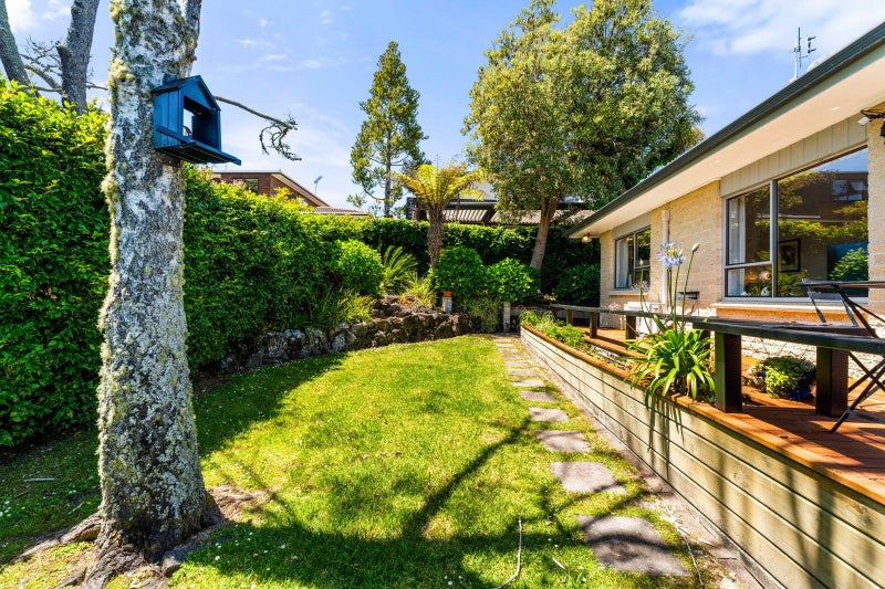 Sun Soaked, Single Level Living in Rangi Zone64449563151363112