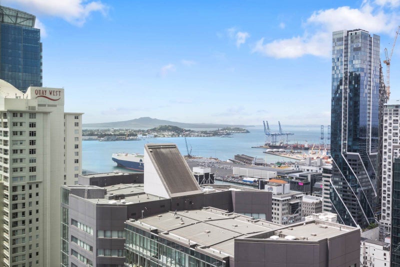 Above the City, Beyond Ordinary Views64449563214466113