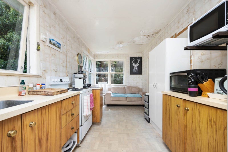 Do-up on 956m2 with Space for a Cabin!64449656717057113