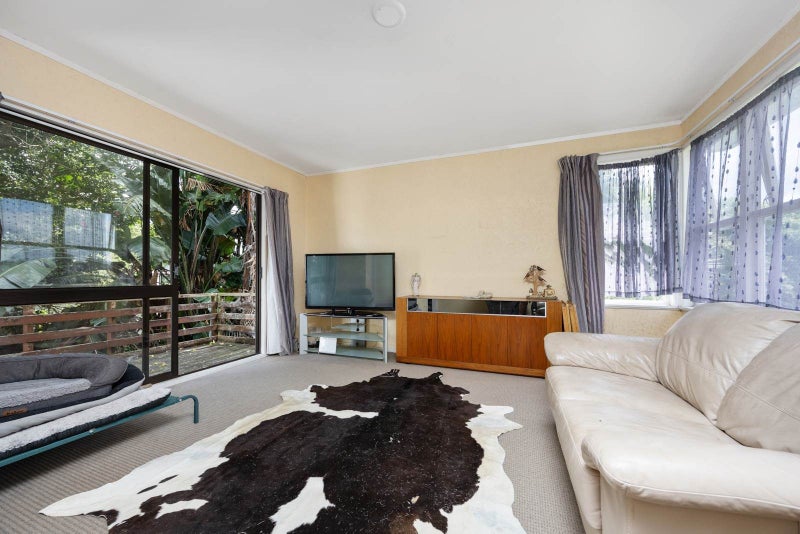 Do-up on 956m2 with Space for a Cabin!64449656717057111