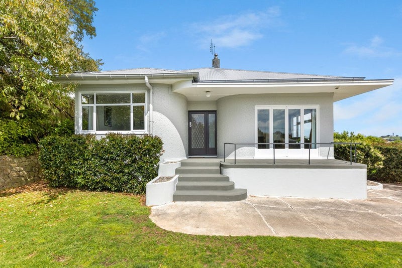 Art Deco Delight64449762263683110