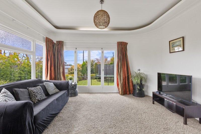 Art Deco Delight64449762263683112