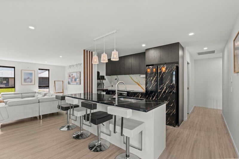 The Family Home You've Been Waiting For64527311891074111