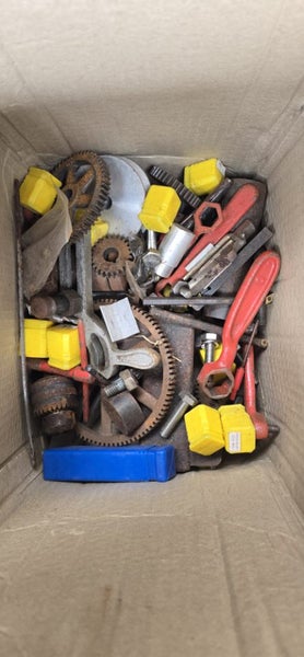 Small lathe and accessories64449894664578112