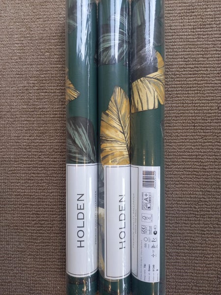 Wallpaper. Toucan Tiki - Green. #91340 Lot A. PTW. Carousel 2