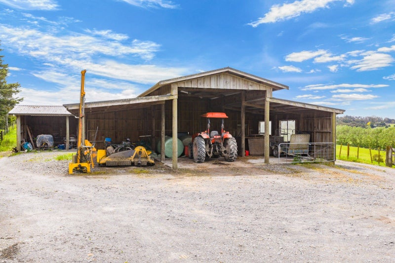 Ready for new owners - spacious home on 31ha64515255314819112