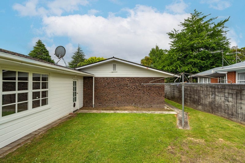 Central location64449961590402113