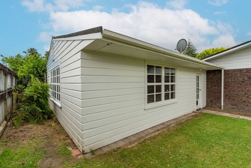 Central location64449961590402114