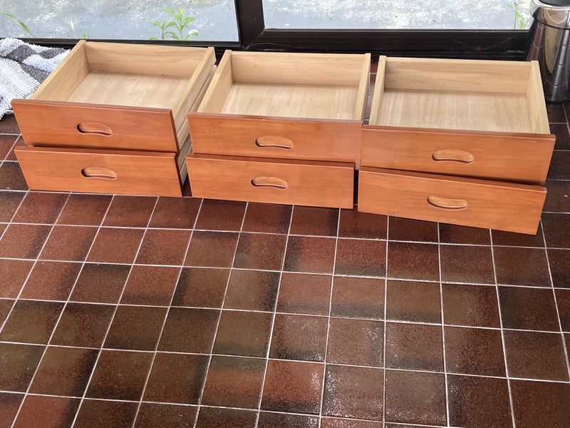 Solid Wood Coffee Table with 6 Storage Drawers64450097343619111