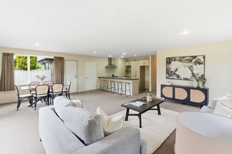 Charming Residence in Serene Aidanfield Locale64450150613633114