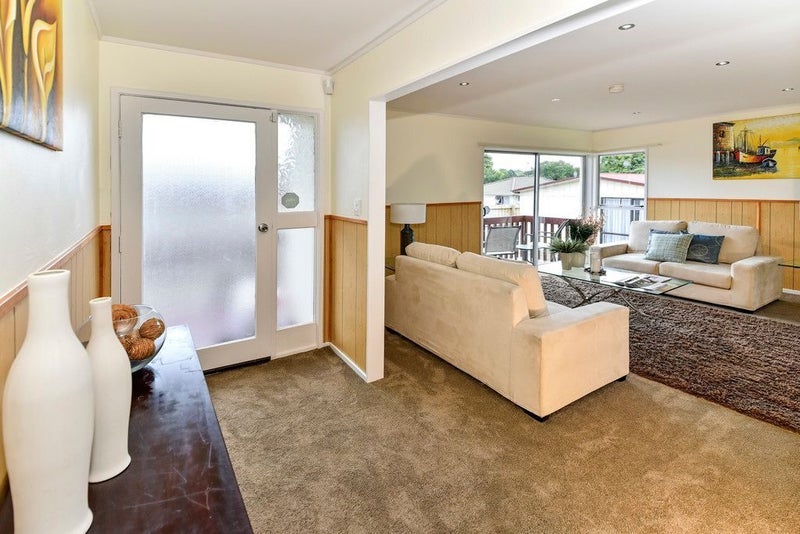 Wattle Downs, 3 bedrooms64450150733699111