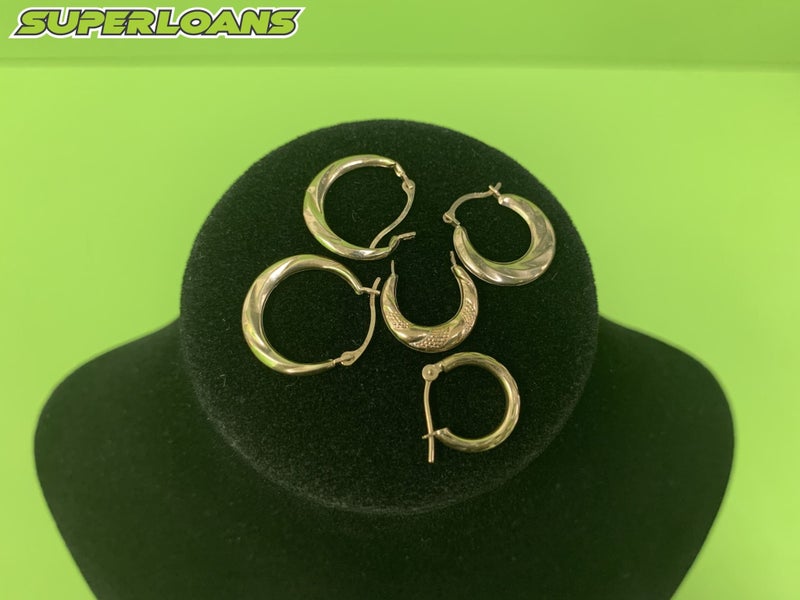 ** 9CT ASSORTED GOLD EARRINGS ** Carousel 1