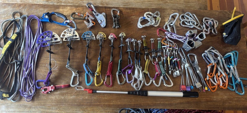 Full trad rack and climbing gear64593391166721110