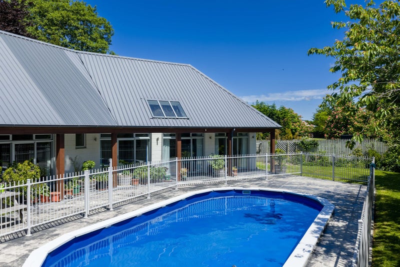 Architectural, Poolside Living & Opportunities64450857968387112