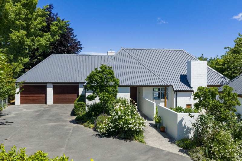 Architectural, Poolside Living & Opportunities64450857968387114