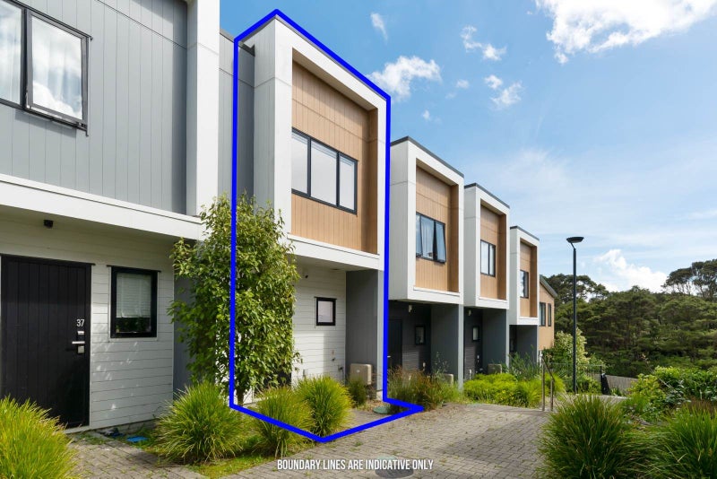 Modern, Low-Maintenance Living!64450556048002110