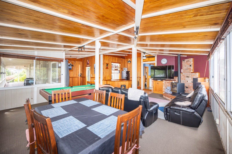 Vendors require action64450643545473113