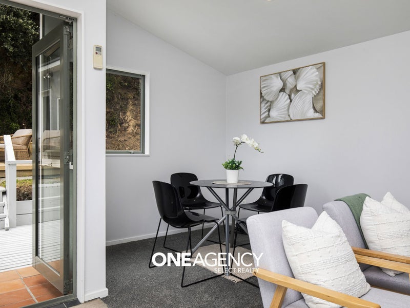 NEWLY RENOVATED - MOVE IN BY XMAS!64528202504451114