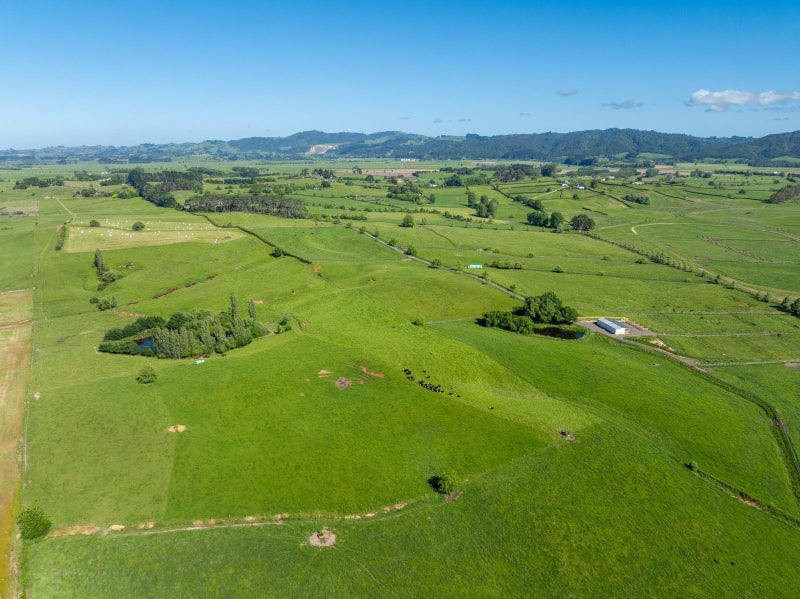 Superb location, multiple options64528202683907112