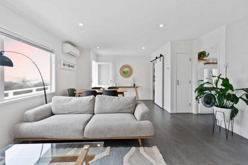 Outlook Out Front. Private Decks + Spa Out Back.64450750221058114