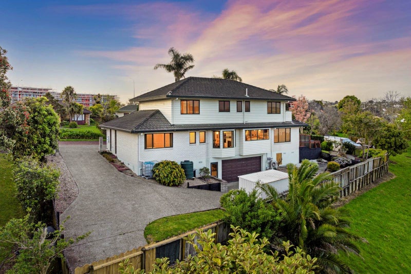 Retiring to the Beach, Walk to Golf - MUST SELL64450857782786110