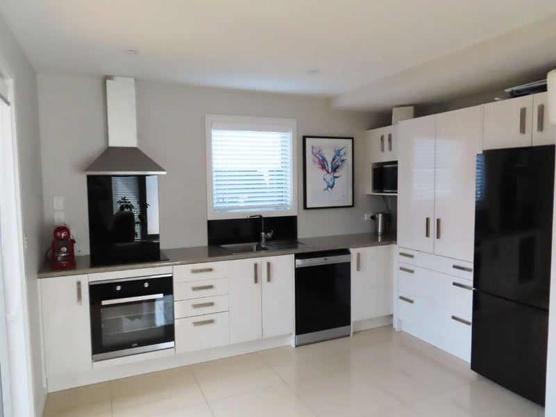 Silverstream, 3 bedrooms64450857938563111