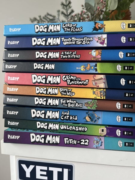 Book set- Dog Man hard back Carousel 1