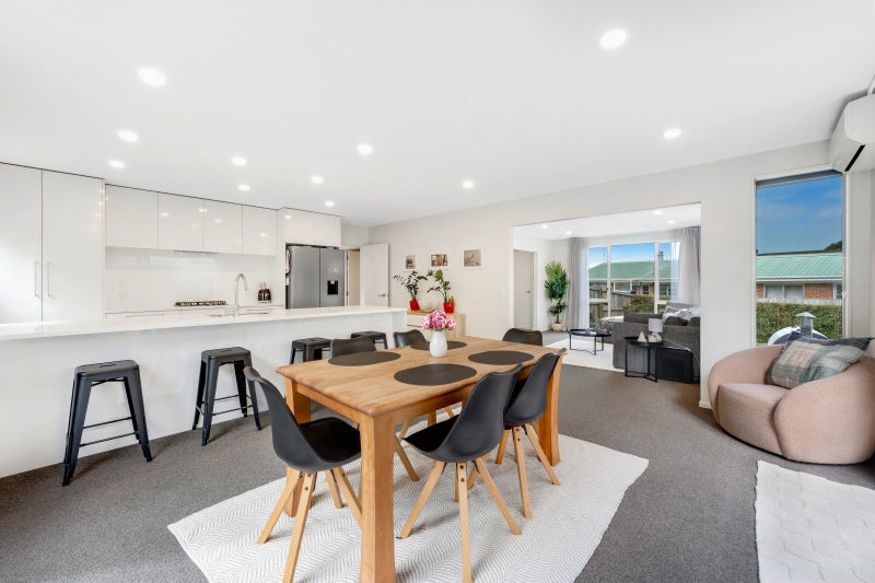 Modern, low-maintenance living in Central Howick64450939394947110