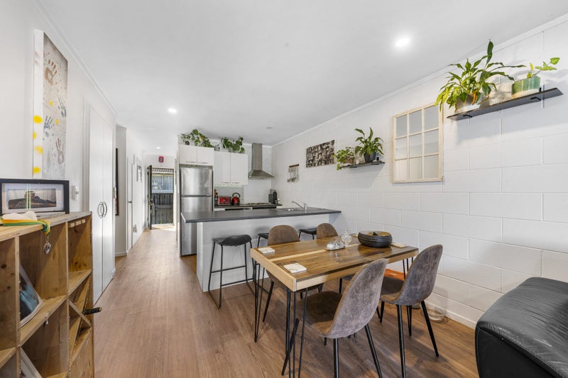 #THEDAY Vendors Relocating! Must Sell!64451048289793114