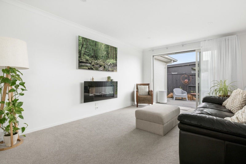 Elevated & Effortless64451048251395114