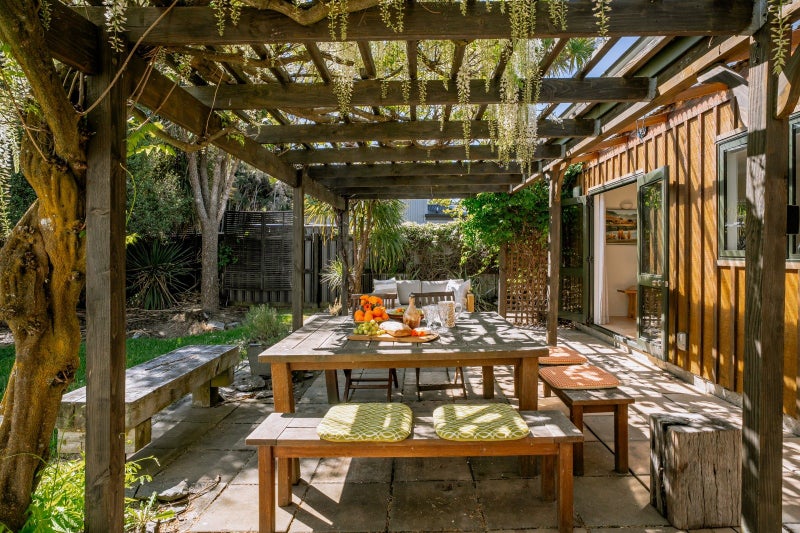 Private Sheltered Sanctuary64451048388994111