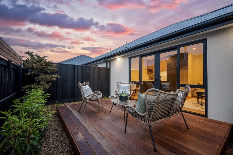 Move in Ready with Garage, Masterbuild & Warranty64451141781890112