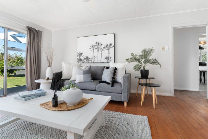 Ready for Christmas Move-In64528687838209113