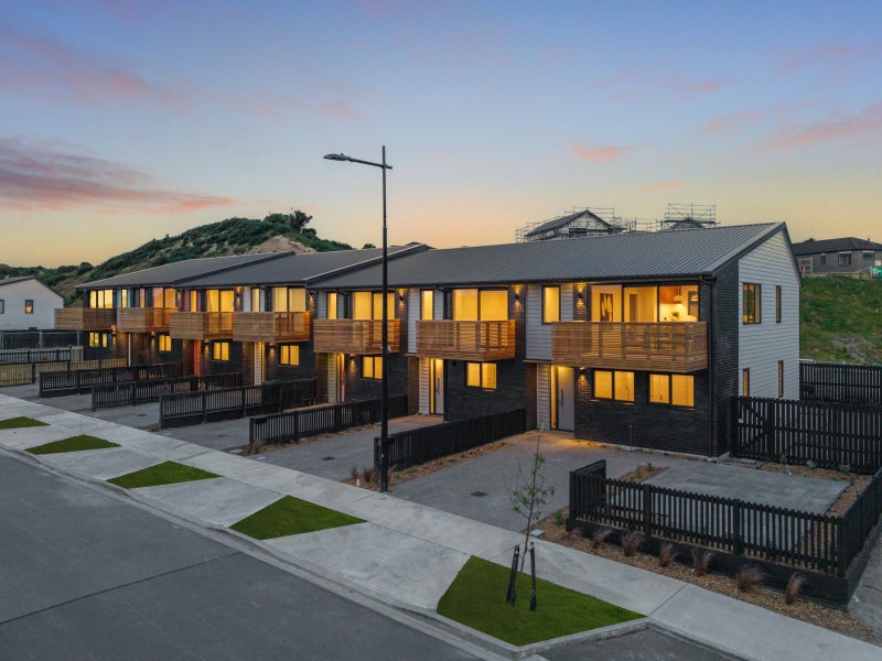 Brand New – Snap This Up!64451250075010110