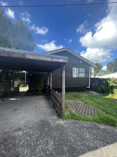 Te Atatu South, 3 bedrooms64451544744579111